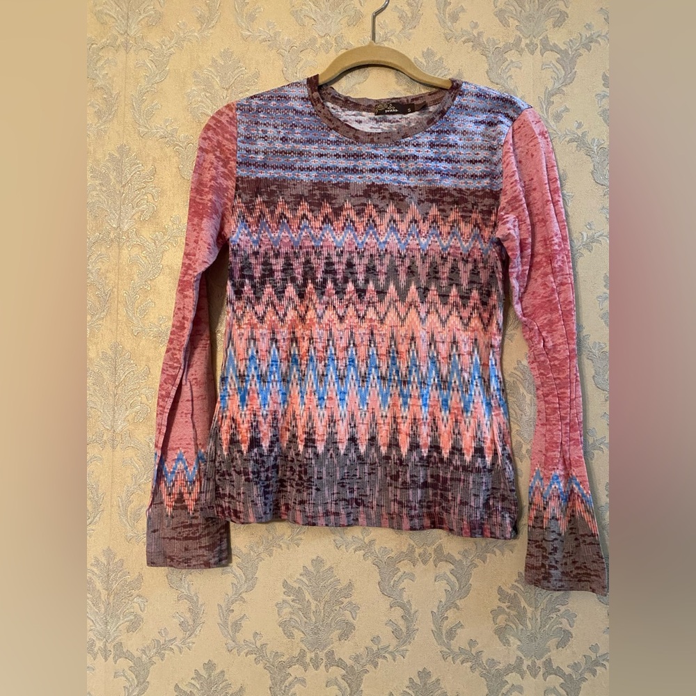 TWO prAna Long sleeve sEE through tops